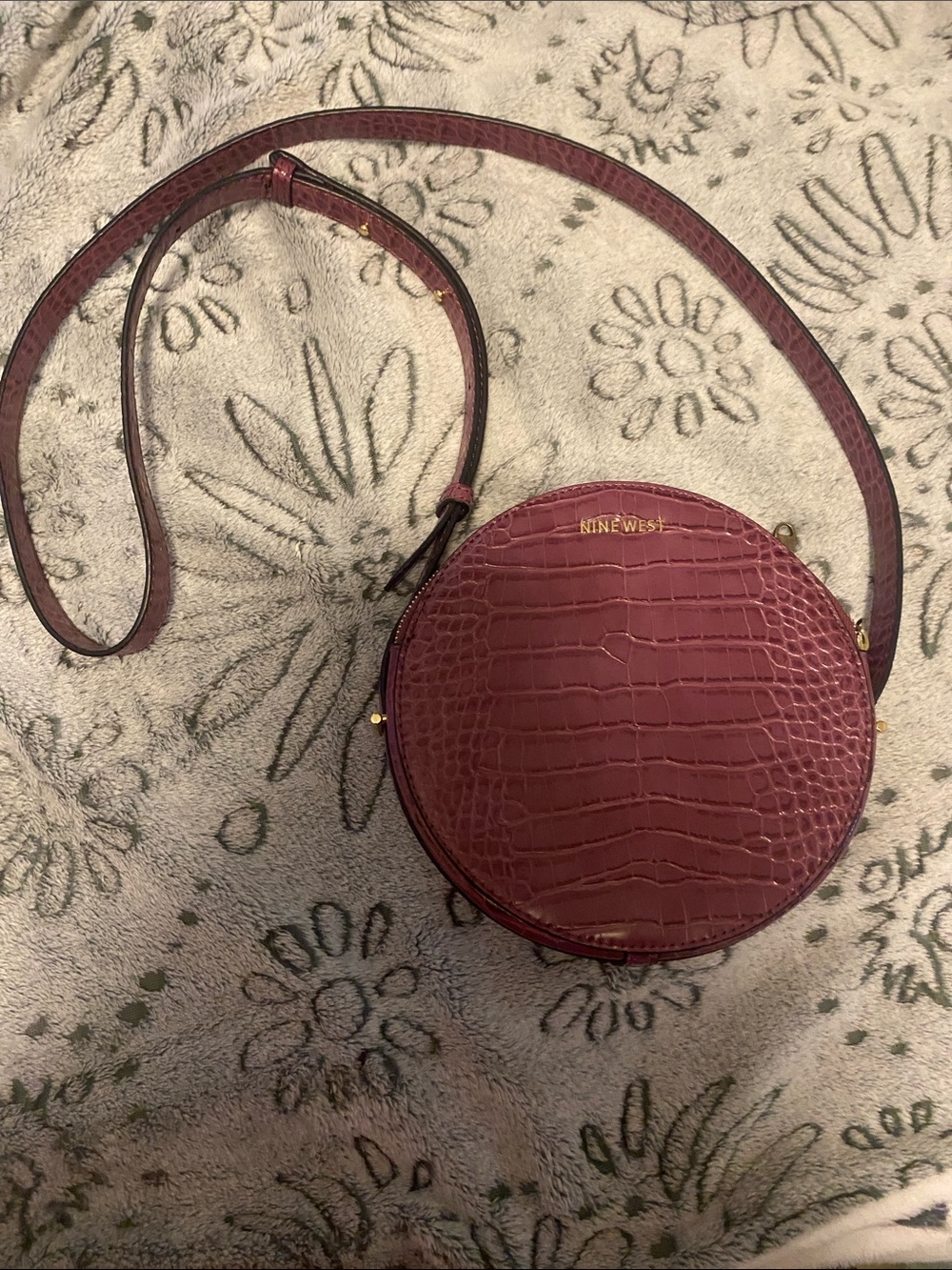 Nine West Croc-Embossed Round Crossbody Bag in Purple/mauve
